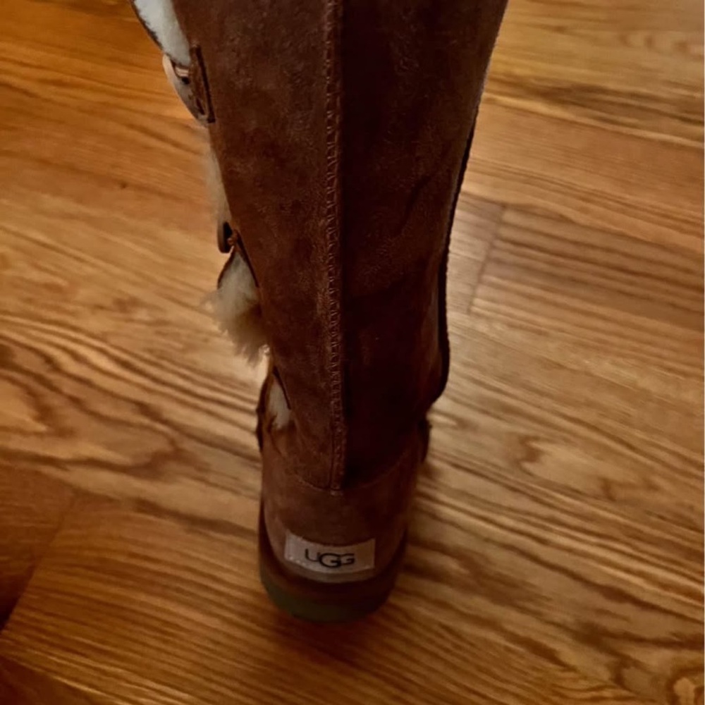 Ugg Bailey - image 3